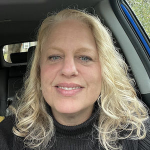 Meet your Posher, Eleanore